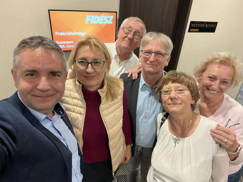 577813803 1342626611207647 470085791004002021 n.jpg?stp=cp6 dst jpg s590x590 tt6& nc cat=108&ccb=1 7.jpg