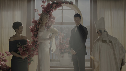 Upload.S04E01.Wedding.Weekend.2160p.AMZN.WEB DL.CZ EN.DD+5.1.HDR.H.265 FLUX.mkv snapshot 26.39 [2025