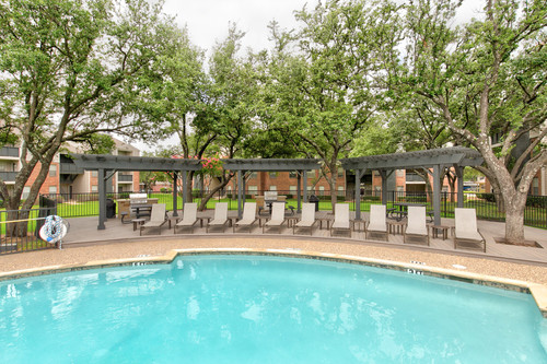 Wimbledon Oaks Exteriors 18.jpg