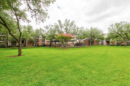 Wimbledon Oaks Exteriors 22.jpg