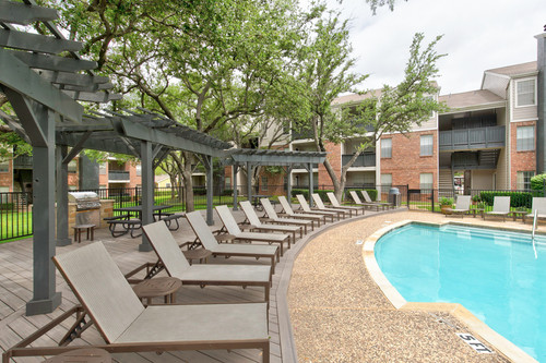 Wimbledon Oaks Exteriors 17.jpg