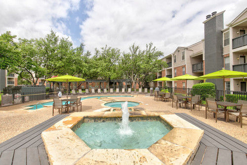 Wimbledon Oaks Exteriors 20.jpg