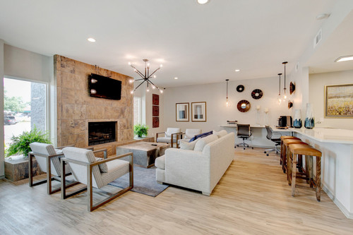 41 1802 Wimbledon Oaks Ln Reshoot2 mls.jpg