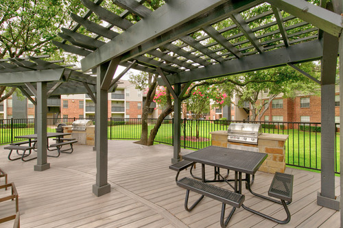 Wimbledon Oaks Exteriors 15.jpg