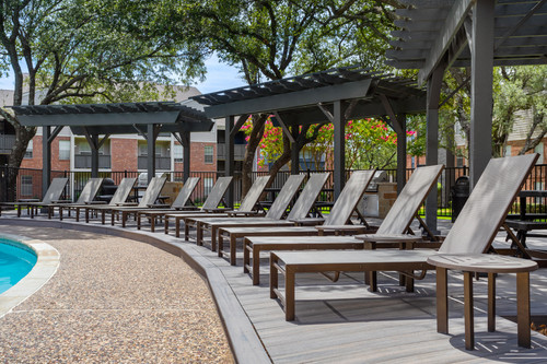 C242740 WimbeldonOaks OutdoorLounge 04.jpg