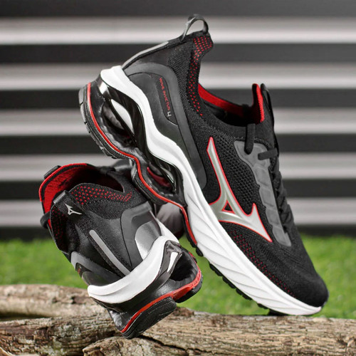 MIZUNO WAVE INVICTUS 4.jpg