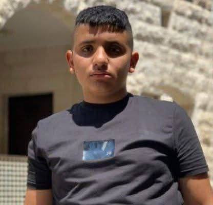 تم اعتقال الطفل عبود سليمان محسن الشوبكي أثناء تواجده على عين الفارعة عند مرور الآليات العسكرية الإسرائيلية من منطقة العين في وادي الفارعة....