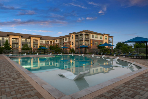 C243950 AlleiaAtPresidio Twilight Pool2 02.jpg