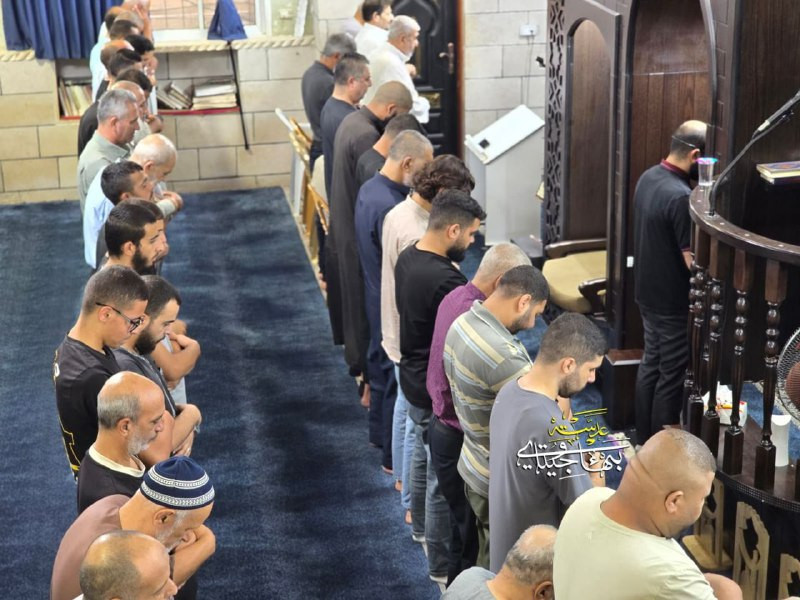 بعد 6 أشهر المصلون يعودون لإقامة الصلاة في مسجد النصر على أطراف مخيم نور شمس بطولكرم، حيث يواصل الاحتلال عدوانه الواسع منذ أشهر....