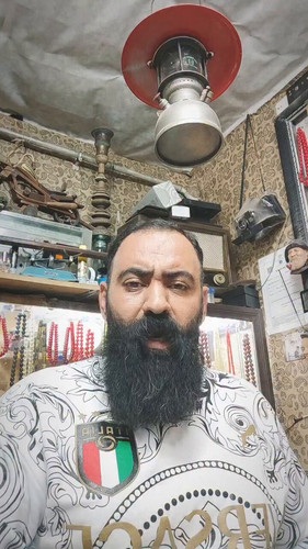 r49tcEaa4S6LA Ry.jpg