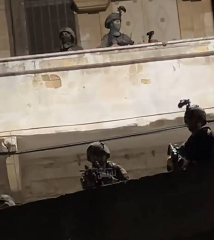 قوات الاحتلال تقتحم بلدة صوريف ومخيم العروب بالخليل، وكوبر شمال رام الله، وتقوع جنوب شرق بيت لحم، ومخيم العين بنابلس....