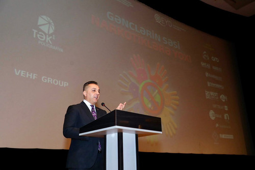 G2Bstv WUAE4G42.jpg