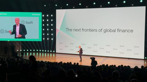 3LLt cNweKPHaQEh.jpg