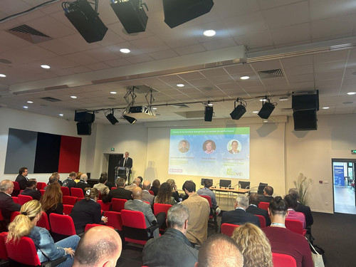 G2E2 yWAAAbj7I?format=jpg.jpg