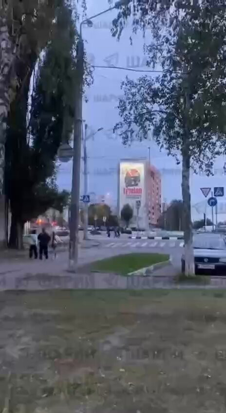 YcJkec3HdyyoIQJp.jpg