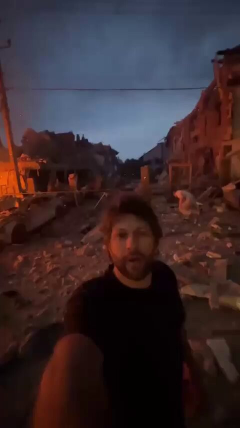 hEYxiMByB2Lc0kB .jpg