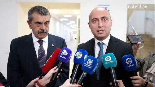 A2VX3uLbIZbHI7UE.jpg