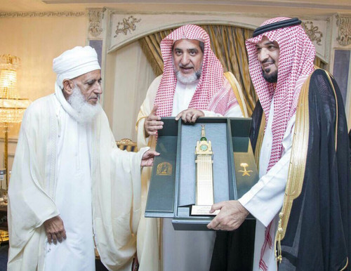 G2CT4nmWQAAZzAk.jpg