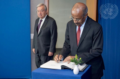 G2Eq9OwXMAEJRQq.jpg