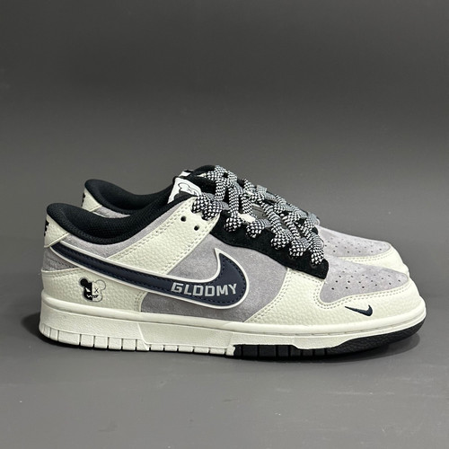 Nike Dunk Low x BE@RBRICK.jpg