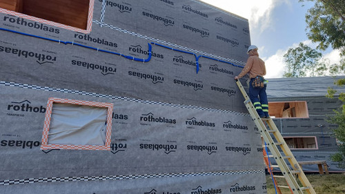 CASA 10 Instalações Elétricas Fachada 03.jpg