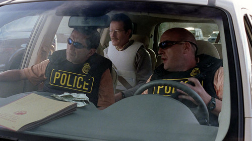 Breaking.Bad.S01E01.Pilot.2160p.AMZN.WEB DL.CZ EN.DTS HD.MA.5.1.SDR.HEVC VoX.mkv snapshot 25.15 [202.jpg