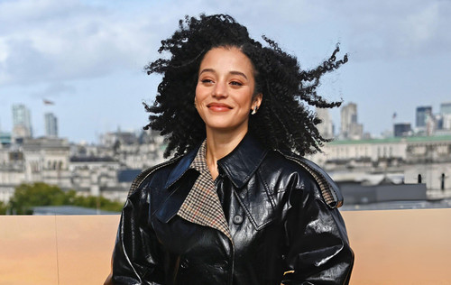 dl.beatsnoop.com final 13zYs2vEu4.jpg