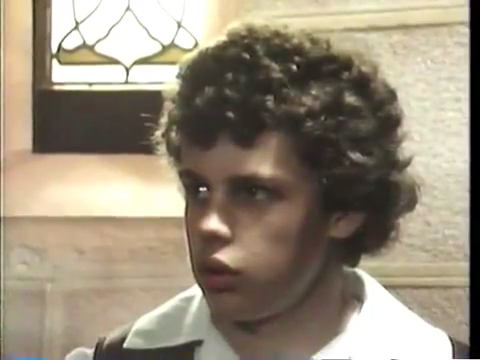 cap 1x01 Runaway Island (TV movie) 00 15 02 02.png