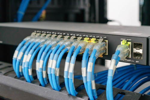 Aruba Switches in Dubai.jpg