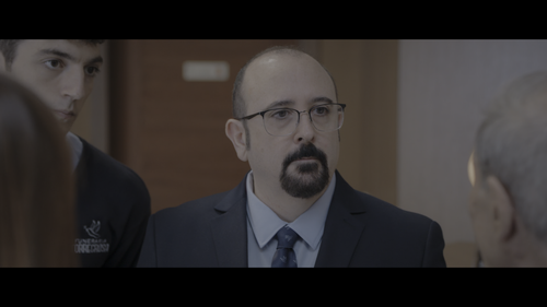 Muertos S.L. S01E02 [NF WEB DL 2160p HEVC DV HDR10 ES DD+ Atmos 5.1][HDO].mkv snapshot 17.43.760.png