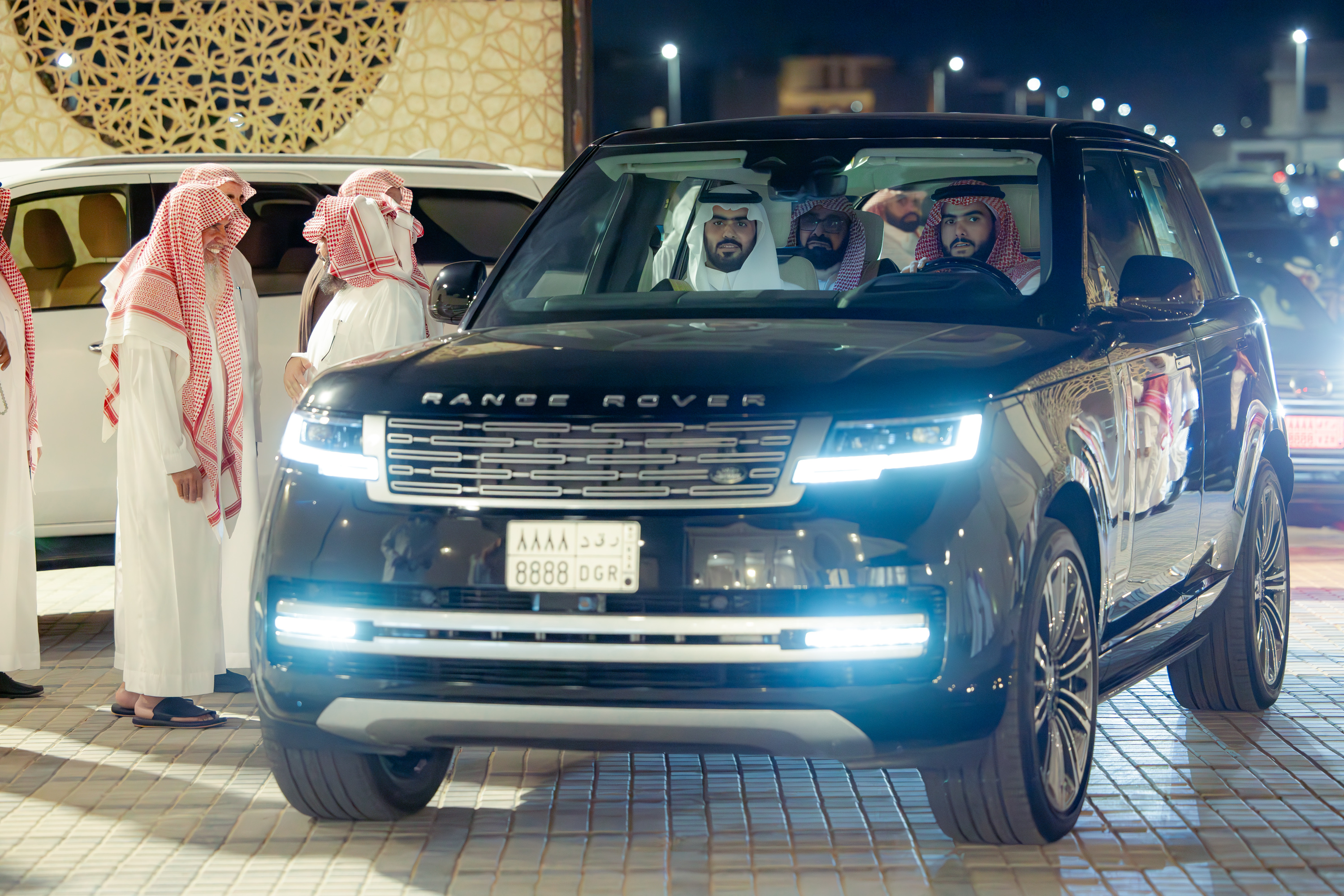 2V7A3681 Enhanced NR