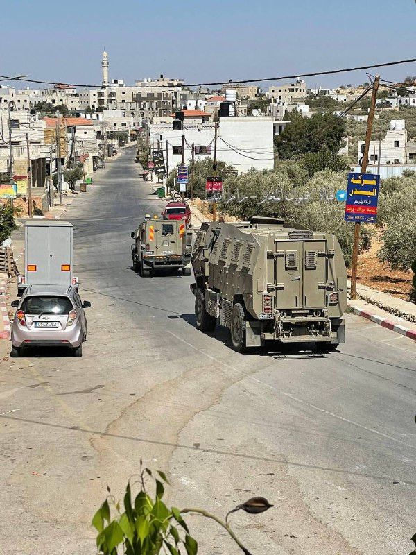 🟨صورة | من دخول التعزيزات إلى قرية المغير الواقعة شمال شرقي رام الله....