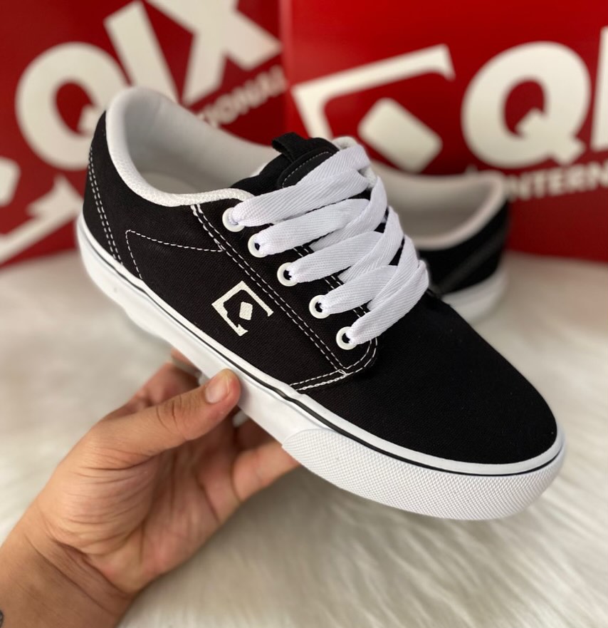 Tênis Qix Combat 3 Lona Vulcanizado Branco – Preto