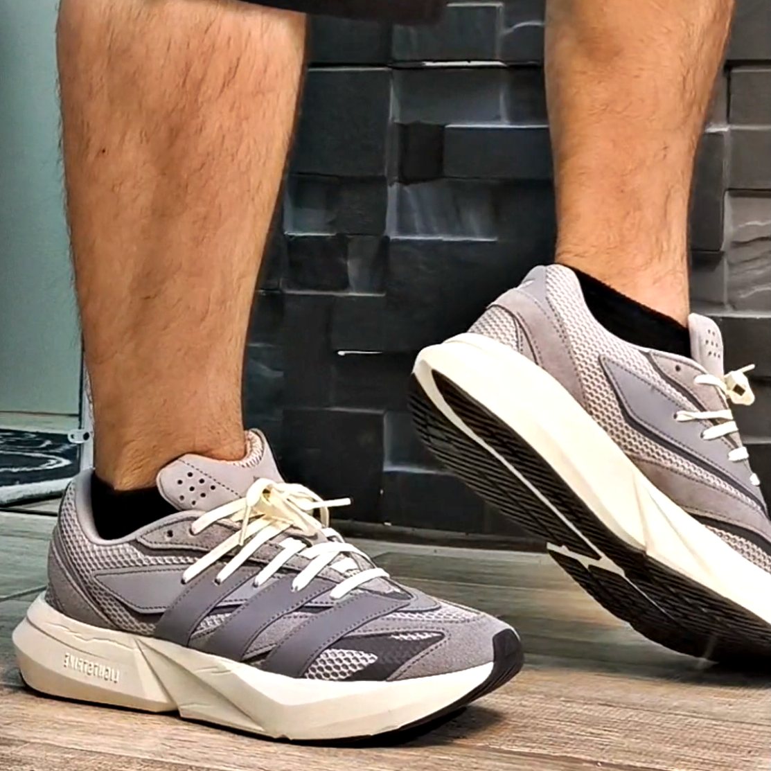 Tênis Adidas Light Stride Masculino – Cinza