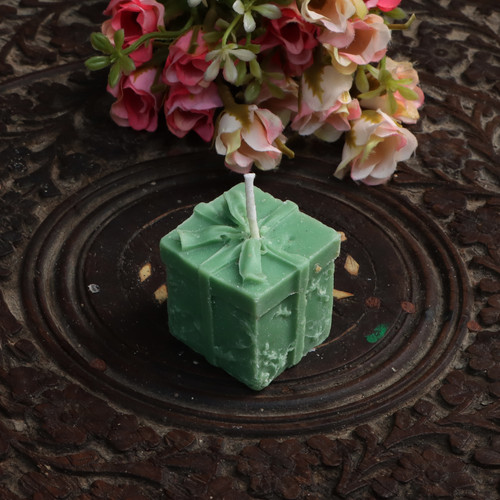 RIDHA CANDLE GIFT GRN 2.jpg