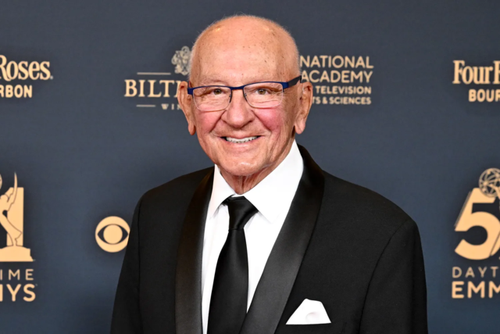 Frank Caprio 0812025 298f59d6ffdb4f65ab0784e3e4a2bd43.png