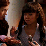 gag 1x09 18.gif