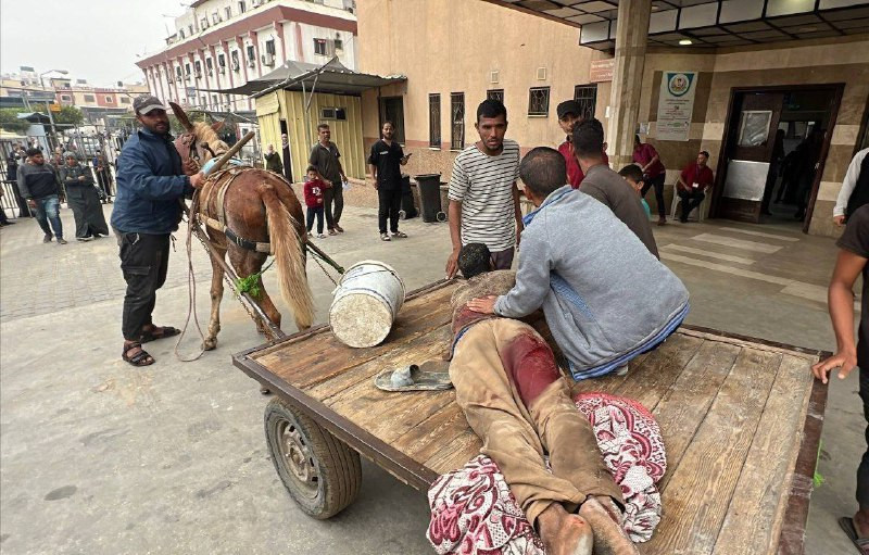 🟨 المصاب بقصف مسيرة إسرائيلية على تجمع للأهالي جنوب بلدة سهيلا جنوبي قطاع غزة....