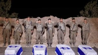 وزارة الصحة الإسرائيلية أعلنت عن وصول جثث 3 رهائن إلى معهد الطب الشرعي بهدف تحديد هويتها....