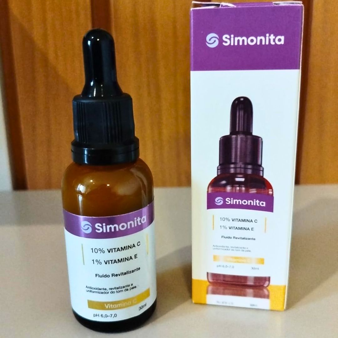 Sérum Facial Vitamina C 10% + Vitamina E 1% 30ml Clareia Manchas, Uniformiza o Tom da Pele, Hidrata sem Oleosidade, Antioxidante e Anti-Idade SIMONITA