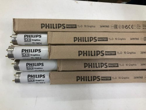 bong den huynh quang thang soi mau philips d65 master graphica tl d90 36w 965 t8 6500k 1200mm 02.jpg