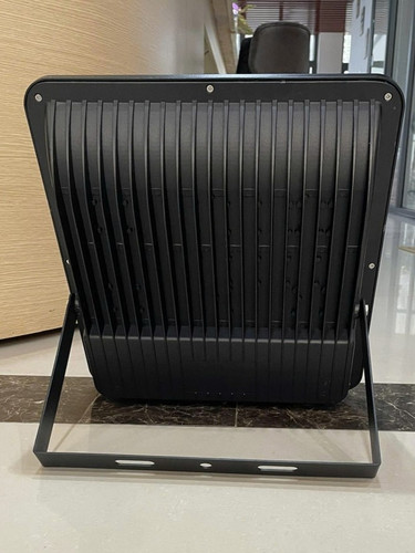 den chieu pha led ly flood light philips inside zc 315 chip led cob 300w cw ip66 ipl206 6500k 01.jpg