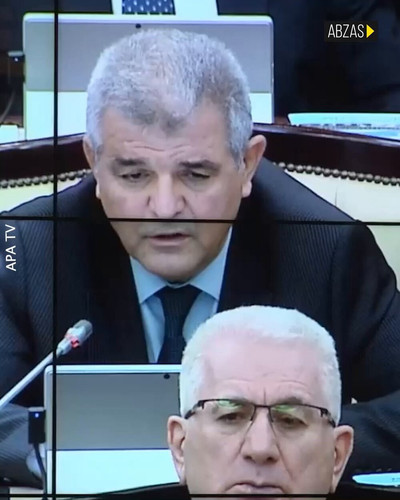 d20z4EX1 I8kq6uv.jpg