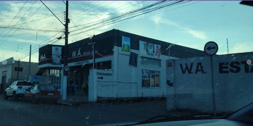 foto comercializa.png