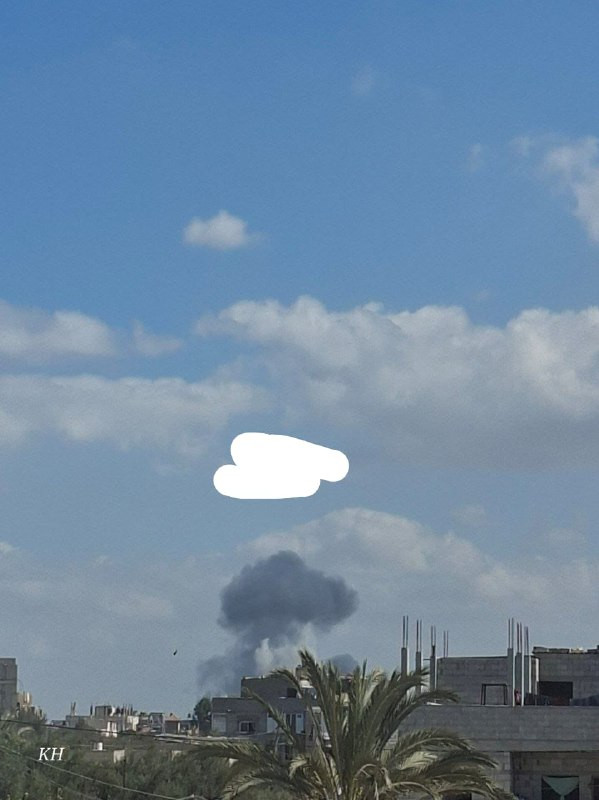 طيران الاحتلال يقصف منطقة المغراقة وسط قطاع غزة....