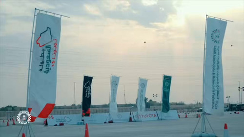 Ql IW0r8bOy9URCj.jpg