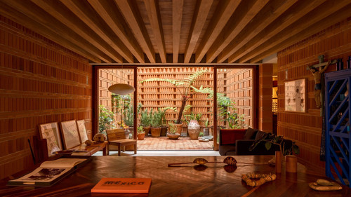 Iturbide Studio 10.jpg