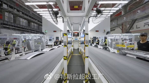 pf DuTMiJr0nT9Es.jpg