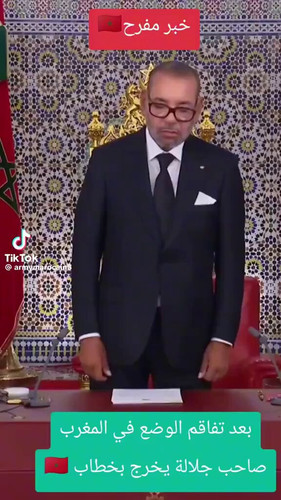 b4EFLuSINXlfAk b.jpg