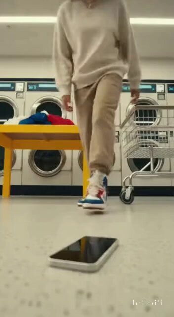 Fh5Xz3BWWup Hu46.jpg